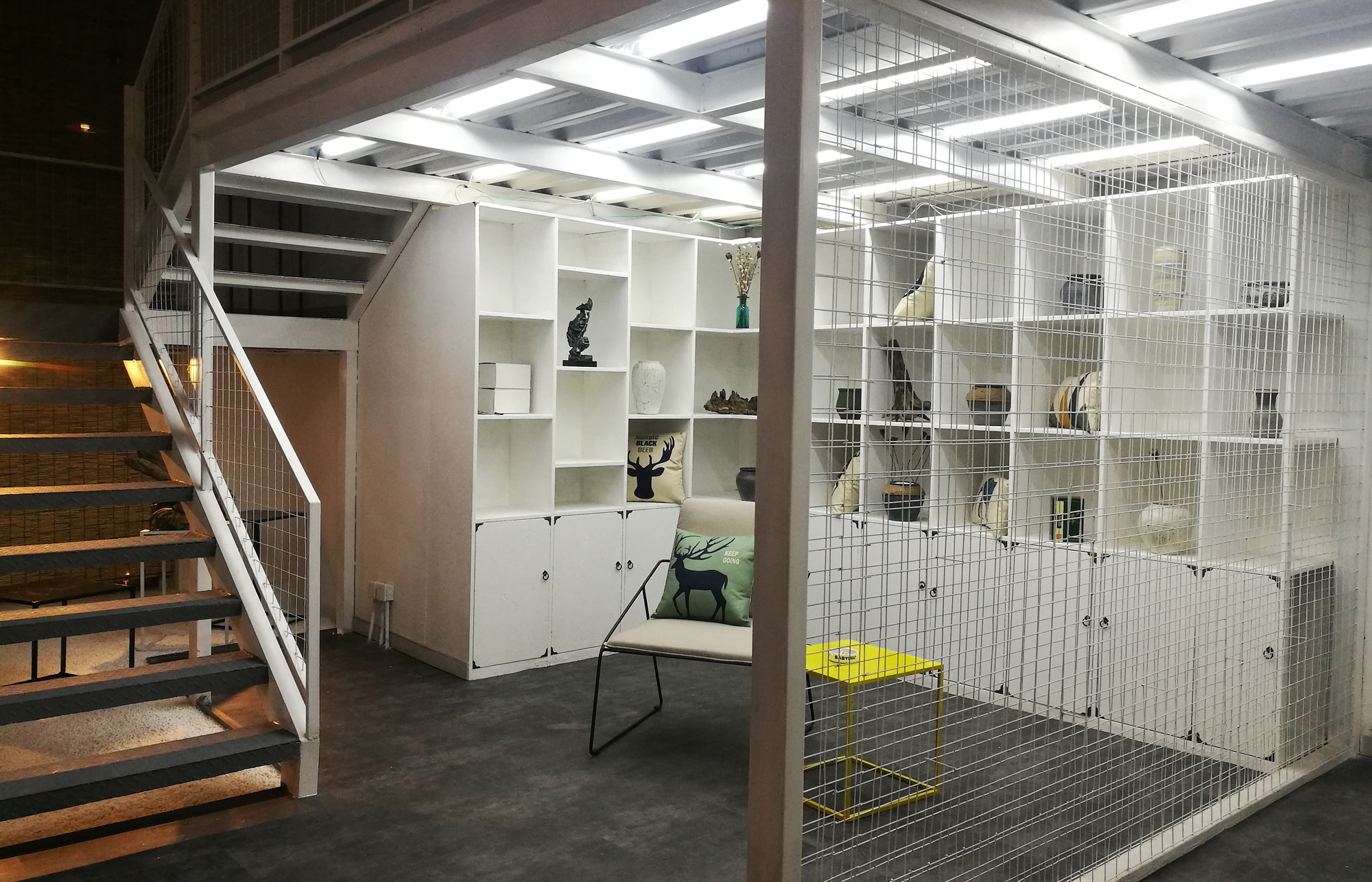 浦東新區(qū)160平辦公室裝修工業(yè)混搭風(fēng)格設(shè)計-第2張圖片-上海古都建筑設(shè)計集團(tuán) 浦東新區(qū)160平辦公室裝修工業(yè)混搭風(fēng)格設(shè)計-第2張圖片-上海古都建筑設(shè)計集團(tuán)