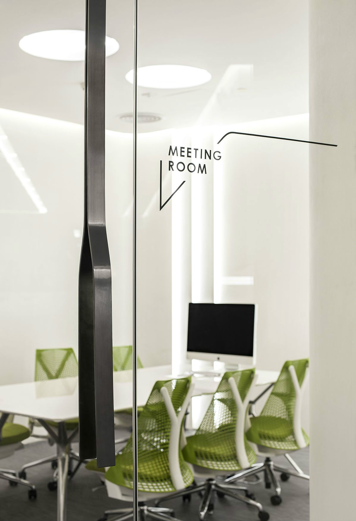 徐匯區(qū)高檔辦公室裝修設計-第3張圖片-上海古都建筑設計集團 徐匯區(qū)高檔辦公室裝修設計-第3張圖片-上海古都建筑設計集團