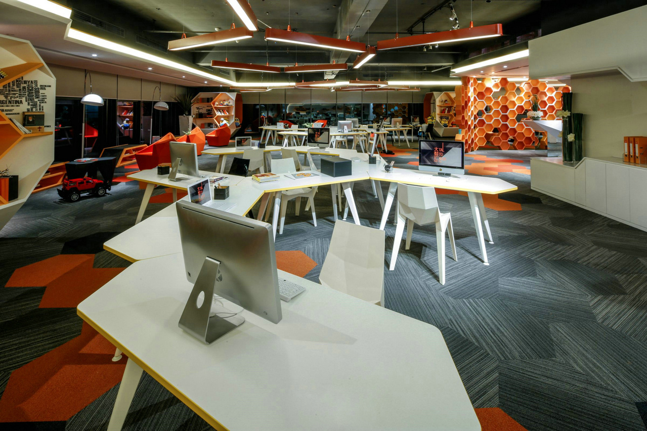 普陀區(qū)120平廣告公司辦公室裝修設(shè)計(jì)-第4張圖片-上海古都建筑設(shè)計(jì)集團(tuán) 普陀區(qū)120平廣告公司辦公室裝修設(shè)計(jì)-第4張圖片-上海古都建筑設(shè)計(jì)集團(tuán)