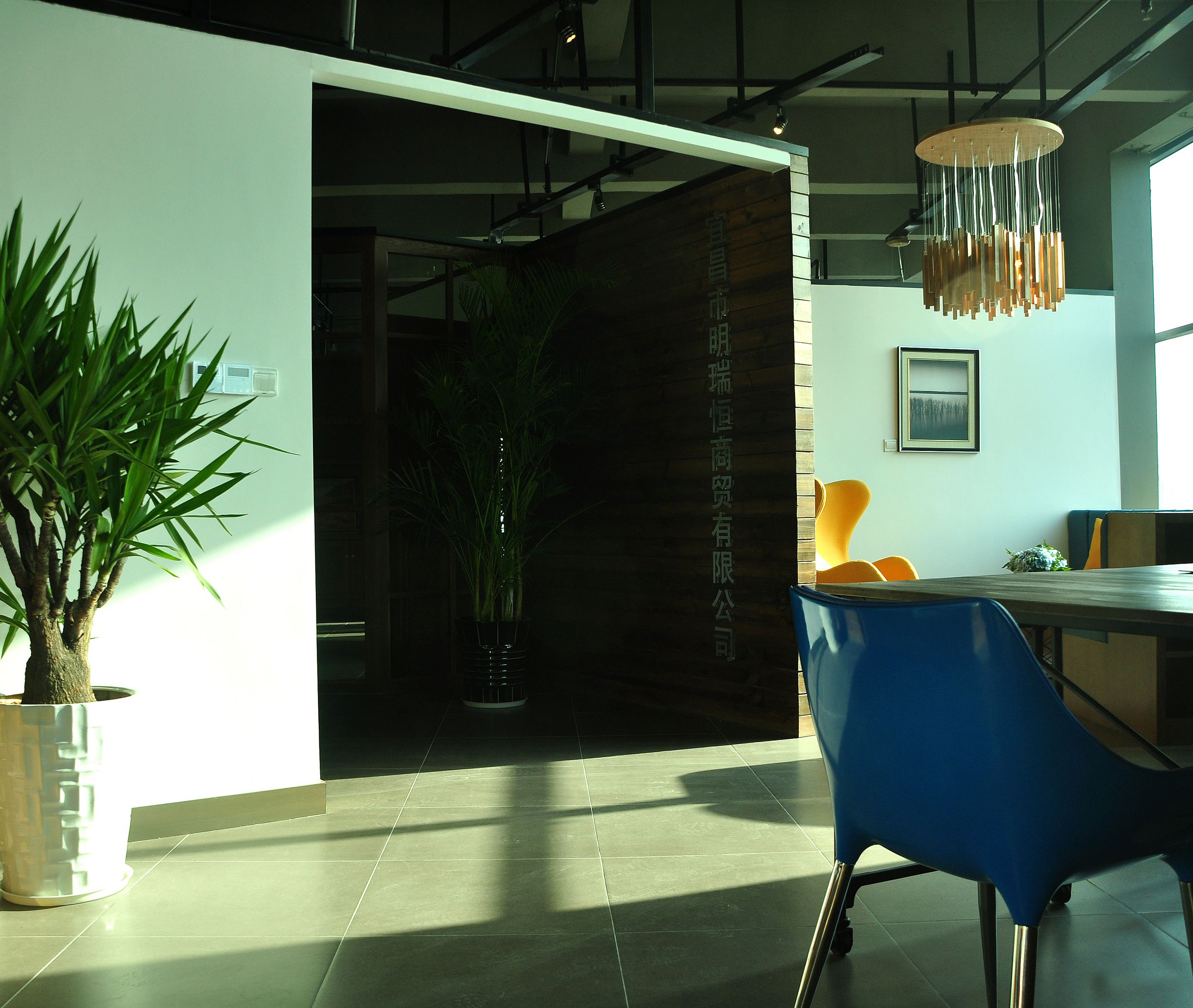 黃昏下簡約風(fēng)格辦公室裝修設(shè)計效果圖-第2張圖片-上海古都建筑設(shè)計集團 黃昏下簡約風(fēng)格辦公室裝修設(shè)計效果圖-第2張圖片-上海古都建筑設(shè)計集團