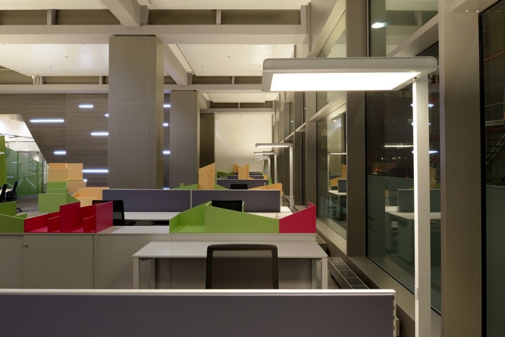 編輯部辦公室裝修設(shè)計(jì)效果圖-第2張圖片-上海古都建筑設(shè)計(jì)集團(tuán) 編輯部辦公室裝修設(shè)計(jì)效果圖-第2張圖片-上海古都建筑設(shè)計(jì)集團(tuán)