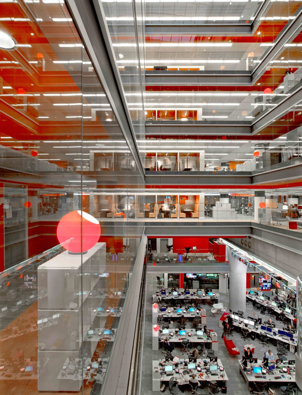 科技風格辦公室裝修設(shè)計效果圖-第9張圖片-上海古都建筑設(shè)計集團