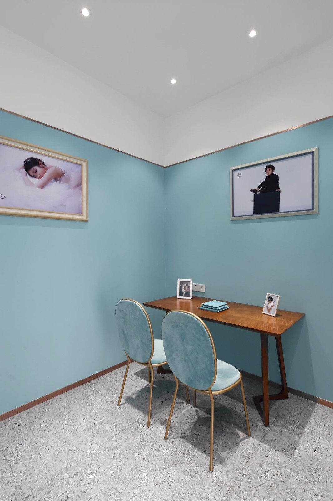 黃浦區(qū)時尚兒童攝影棚裝修設(shè)計-第4張圖片-上海古都建筑設(shè)計集團(tuán) 黃浦區(qū)時尚兒童攝影棚裝修設(shè)計-第4張圖片-上海古都建筑設(shè)計集團(tuán)