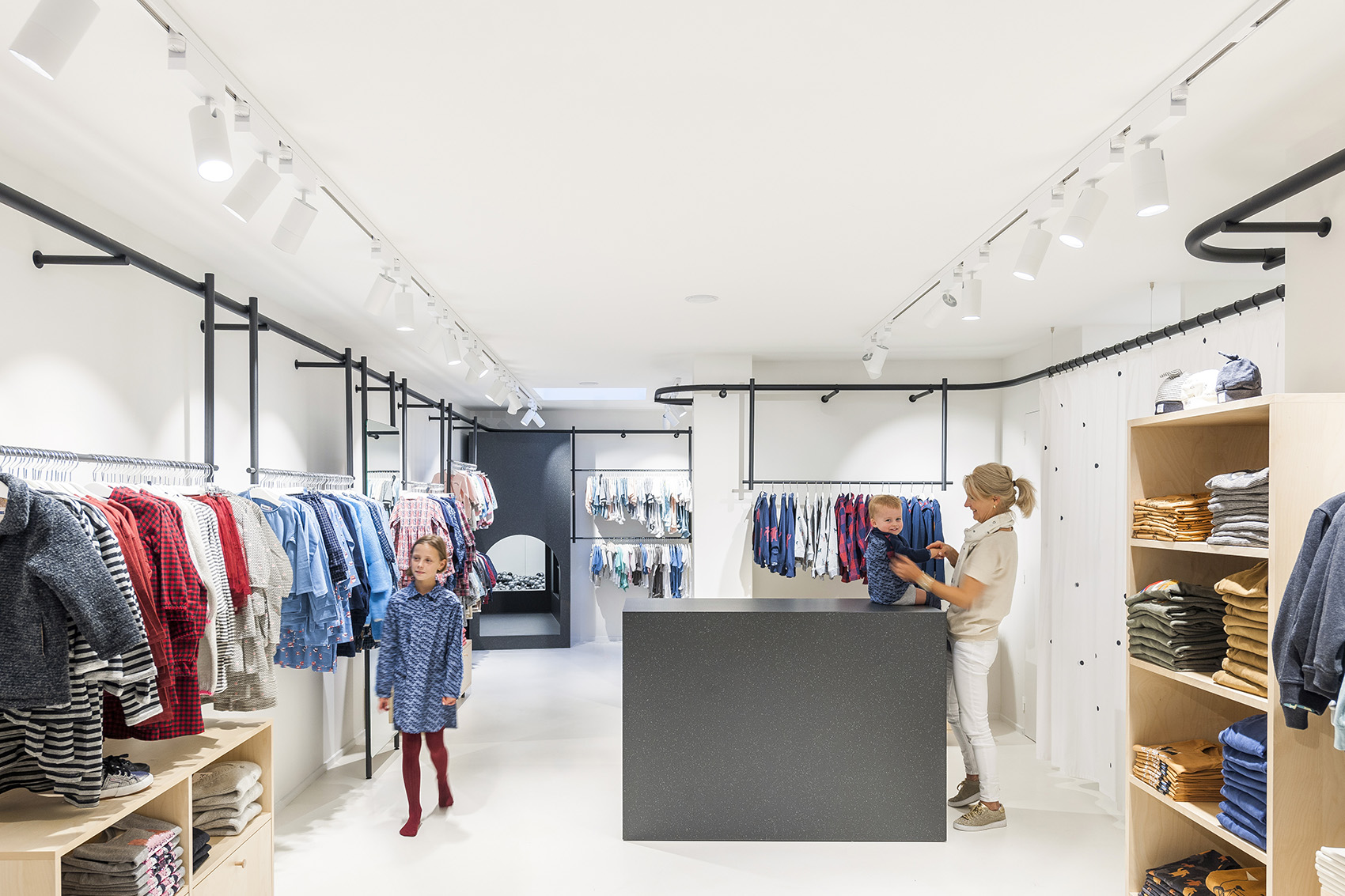 浦東新區(qū)簡(jiǎn)約風(fēng)童裝店辦公室裝修設(shè)計(jì)-第3張圖片-上海古都建筑設(shè)計(jì)集團(tuán) 浦東新區(qū)簡(jiǎn)約風(fēng)童裝店辦公室裝修設(shè)計(jì)-第3張圖片-上海古都建筑設(shè)計(jì)集團(tuán)