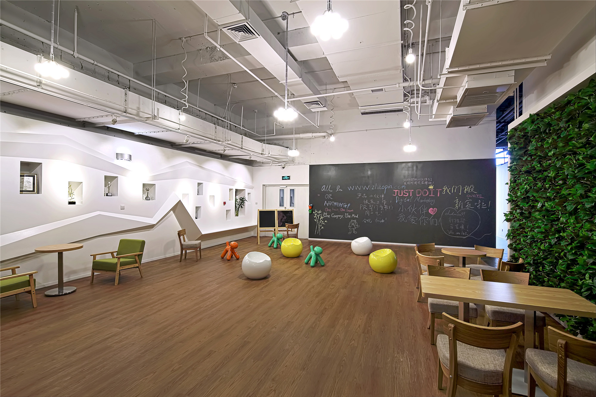 現(xiàn)代時(shí)尚辦公室裝修設(shè)計(jì)效果圖-第2張圖片-上海古都建筑設(shè)計(jì)集團(tuán) 現(xiàn)代時(shí)尚辦公室裝修設(shè)計(jì)效果圖-第2張圖片-上海古都建筑設(shè)計(jì)集團(tuán)