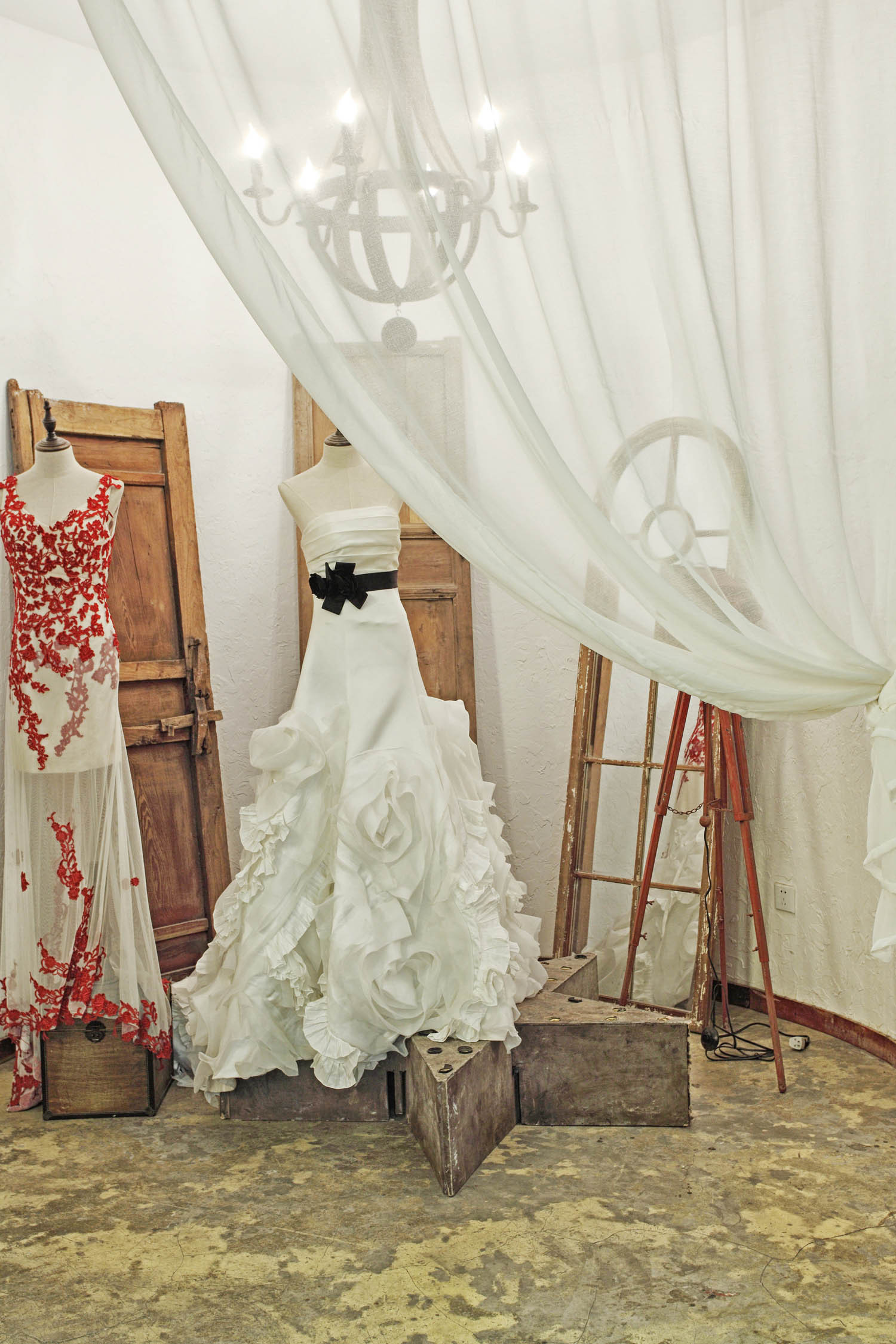 法式婚紗店裝修設(shè)計(jì)效果圖-第4張圖片-上海古都建筑設(shè)計(jì)集團(tuán) 法式婚紗店裝修設(shè)計(jì)效果圖-第4張圖片-上海古都建筑設(shè)計(jì)集團(tuán)