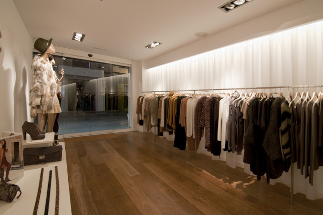 復古服裝店裝修設(shè)計效果圖-第5張圖片-上海古都建筑設(shè)計集團