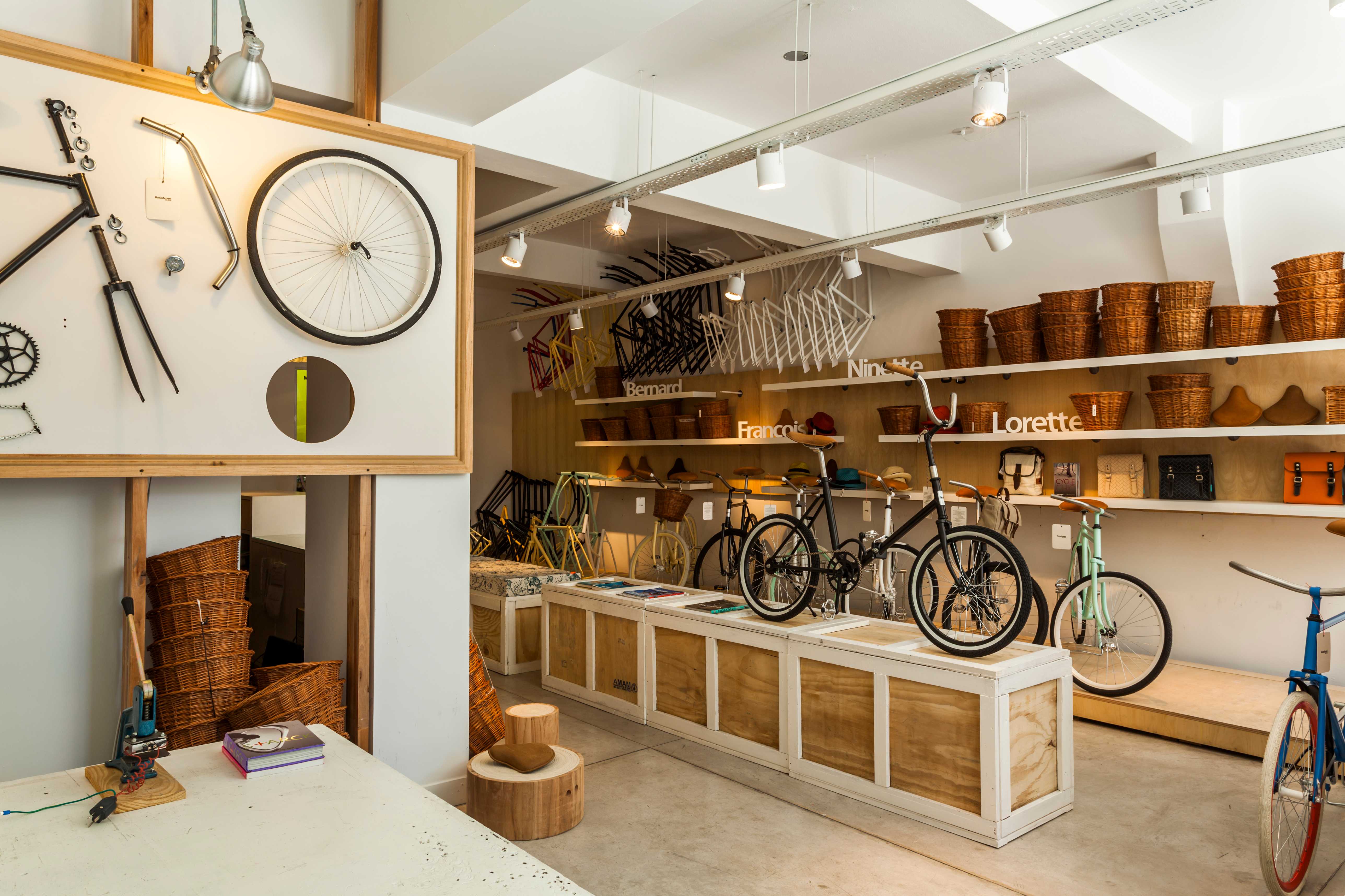 原木簡約風(fēng)格自行車店裝修設(shè)計(jì)-第6張圖片-上海古都建筑設(shè)計(jì)集團(tuán) 原木簡約風(fēng)格自行車店裝修設(shè)計(jì)-第6張圖片-上海古都建筑設(shè)計(jì)集團(tuán)