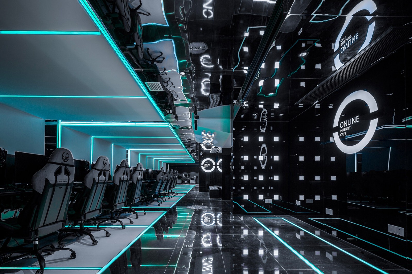 科技電競(jìng)風(fēng)格網(wǎng)吧裝修設(shè)計(jì)-第3張圖片-上海古都建筑設(shè)計(jì)集團(tuán) 科技電競(jìng)風(fēng)格網(wǎng)吧裝修設(shè)計(jì)-第3張圖片-上海古都建筑設(shè)計(jì)集團(tuán)