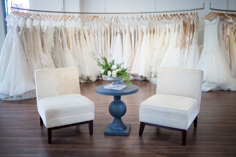 現(xiàn)代時尚婚紗店裝修設計-第4張圖片-上海古都建筑設計集團 現(xiàn)代時尚婚紗店裝修設計-第4張圖片-上海古都建筑設計集團