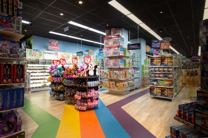 彩虹風(fēng)格玩具店裝修設(shè)計(jì)-第4張圖片-上海古都建筑設(shè)計(jì)集團(tuán) 彩虹風(fēng)格玩具店裝修設(shè)計(jì)-第4張圖片-上海古都建筑設(shè)計(jì)集團(tuán)