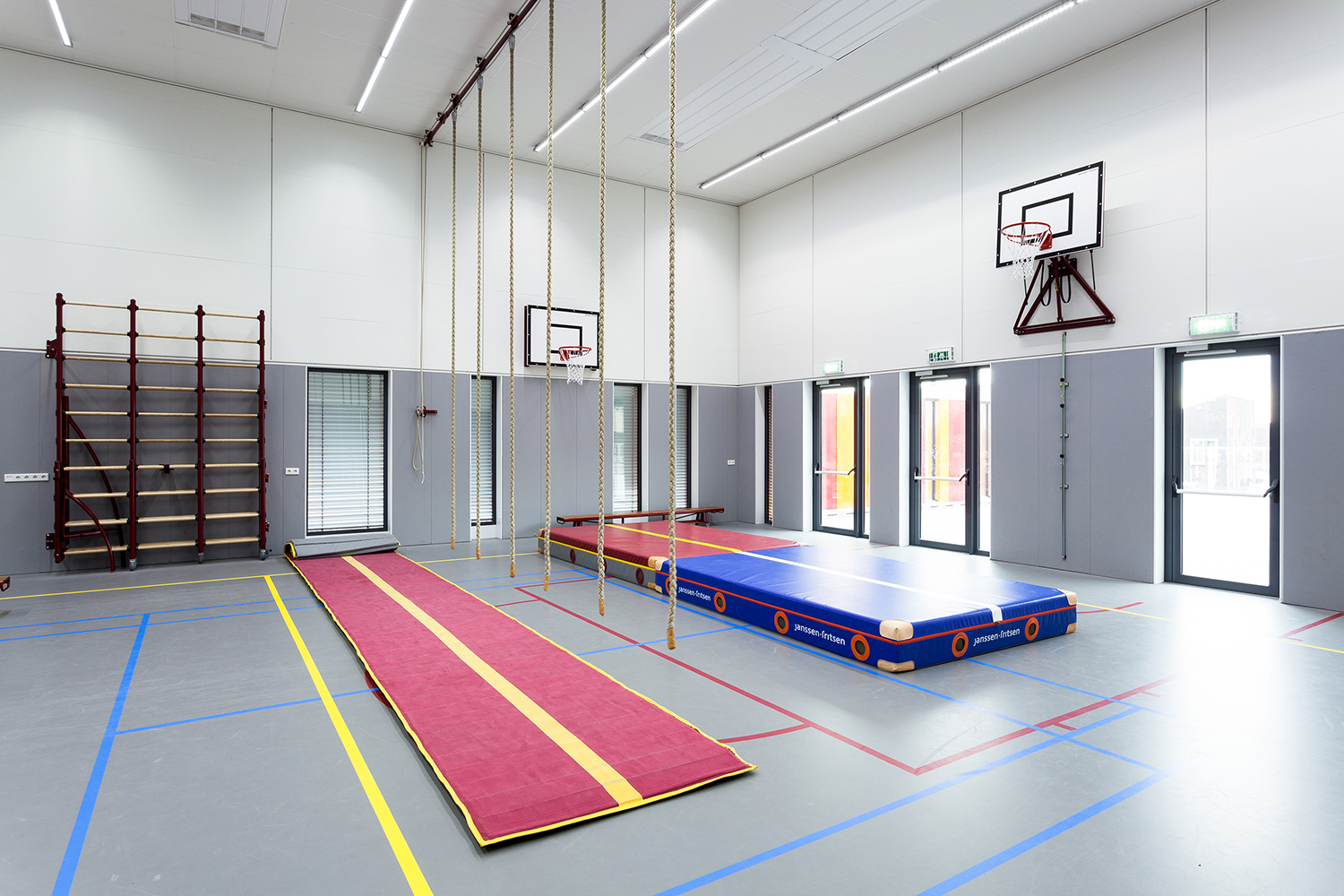 現(xiàn)代健身體育館裝修設(shè)計-第1張圖片-上海古都建筑設(shè)計集團(tuán) 現(xiàn)代健身體育館裝修設(shè)計-第1張圖片-上海古都建筑設(shè)計集團(tuán)