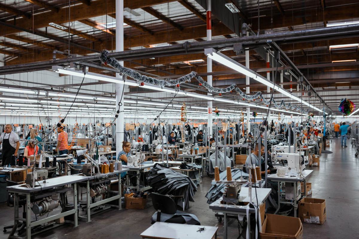 大型服裝生產(chǎn)車間裝修設(shè)計(jì)-第2張圖片-上海古都建筑設(shè)計(jì)集團(tuán) 大型服裝生產(chǎn)車間裝修設(shè)計(jì)-第2張圖片-上海古都建筑設(shè)計(jì)集團(tuán)