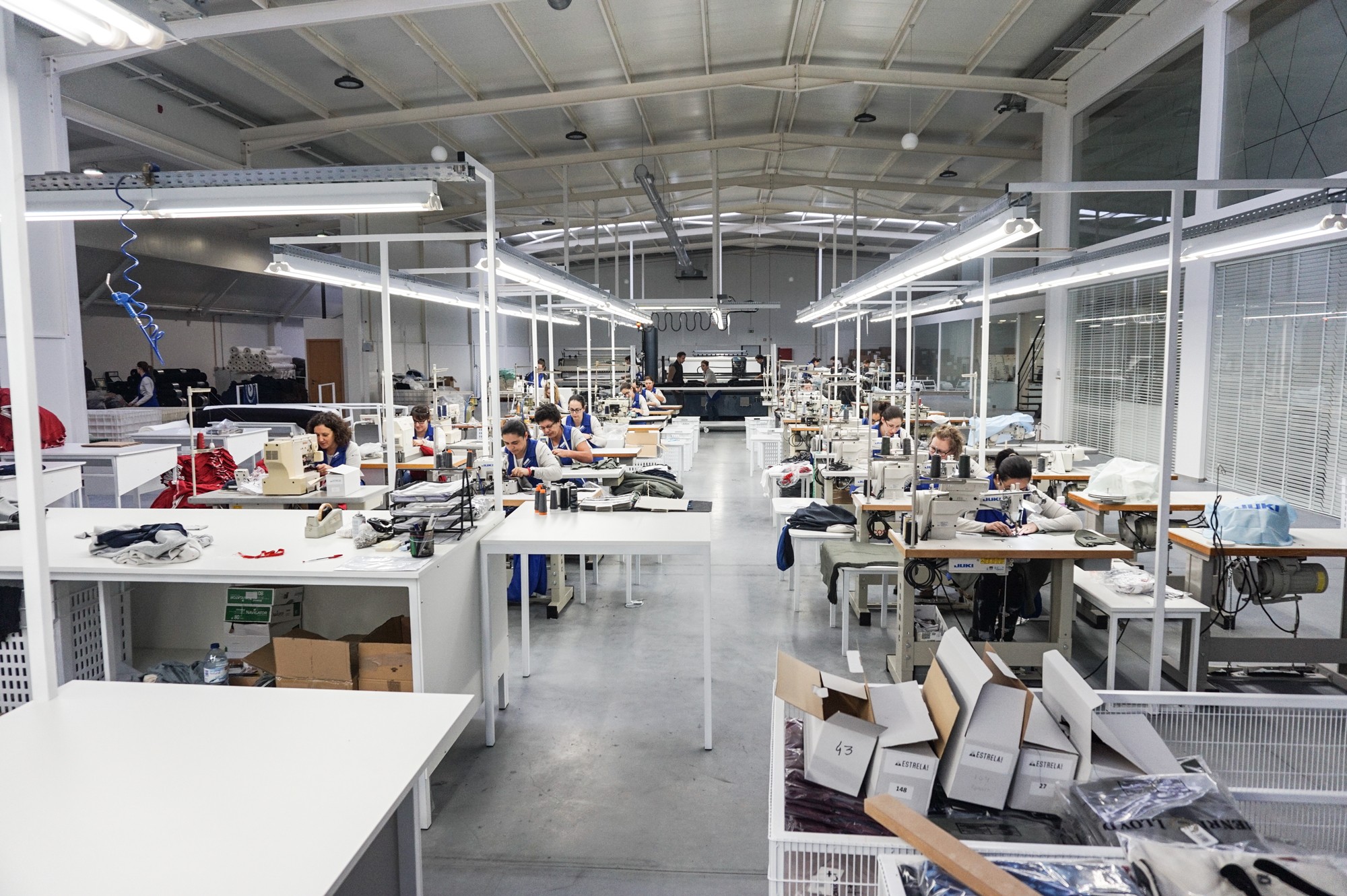 大型服裝生產(chǎn)車間裝修設(shè)計(jì)-第3張圖片-上海古都建筑設(shè)計(jì)集團(tuán) 大型服裝生產(chǎn)車間裝修設(shè)計(jì)-第3張圖片-上海古都建筑設(shè)計(jì)集團(tuán)