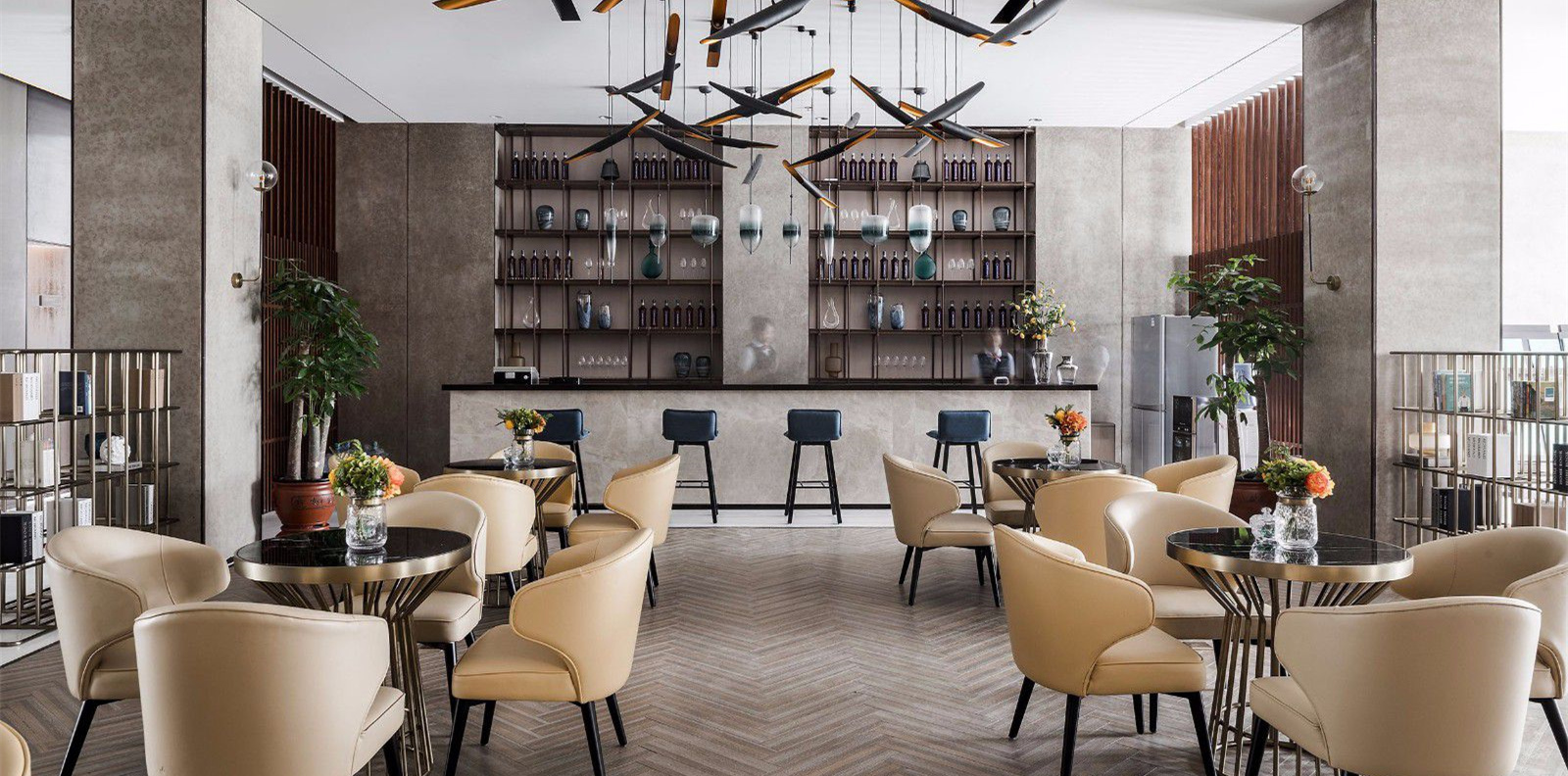 海景房售樓中心裝修設(shè)計(jì)-第3張圖片-上海古都建筑設(shè)計(jì)集團(tuán) 海景房售樓中心裝修設(shè)計(jì)-第3張圖片-上海古都建筑設(shè)計(jì)集團(tuán)